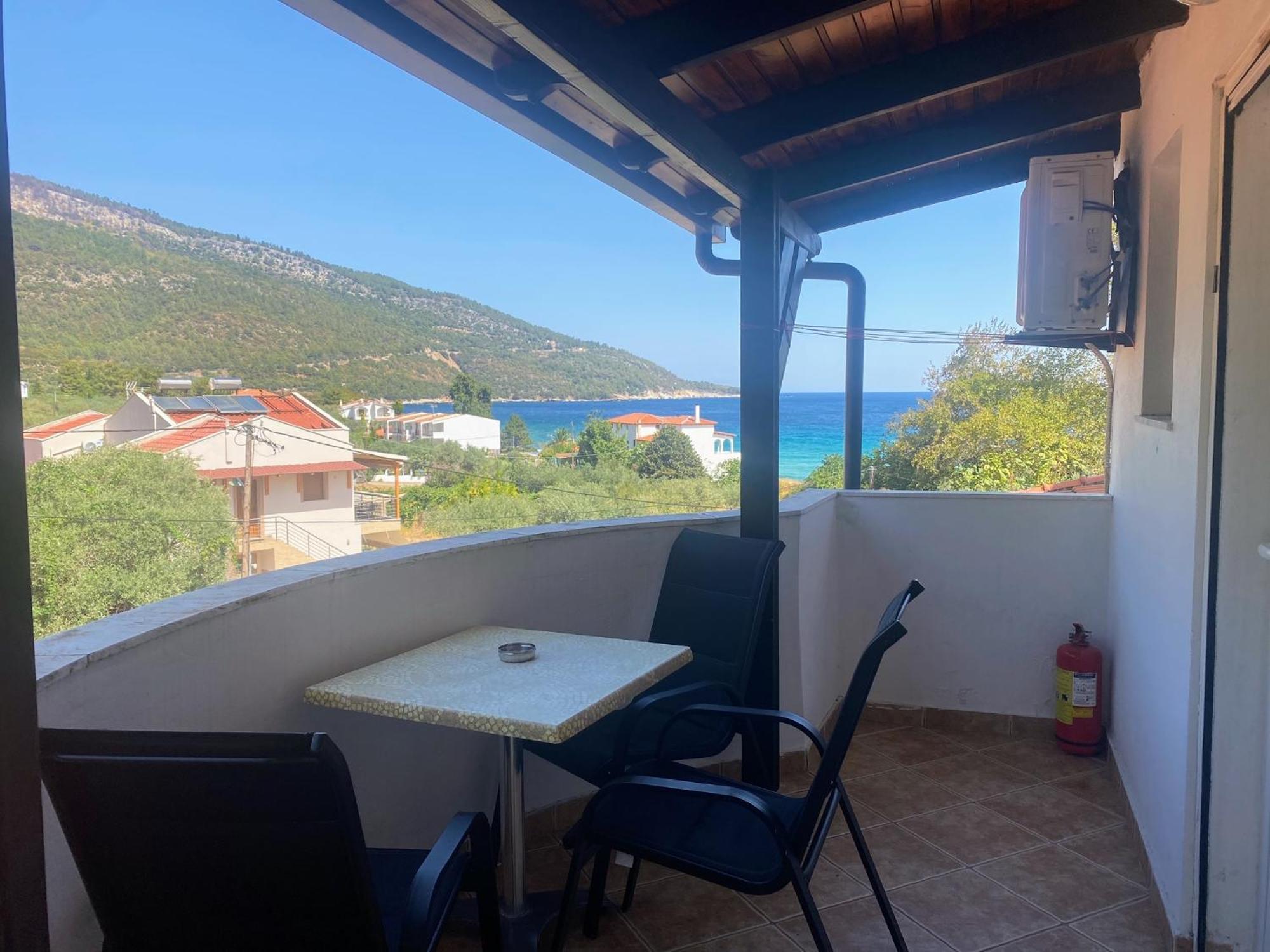Blue Bay Beach Hotel Κοίνυρα Εξωτερικό φωτογραφία
