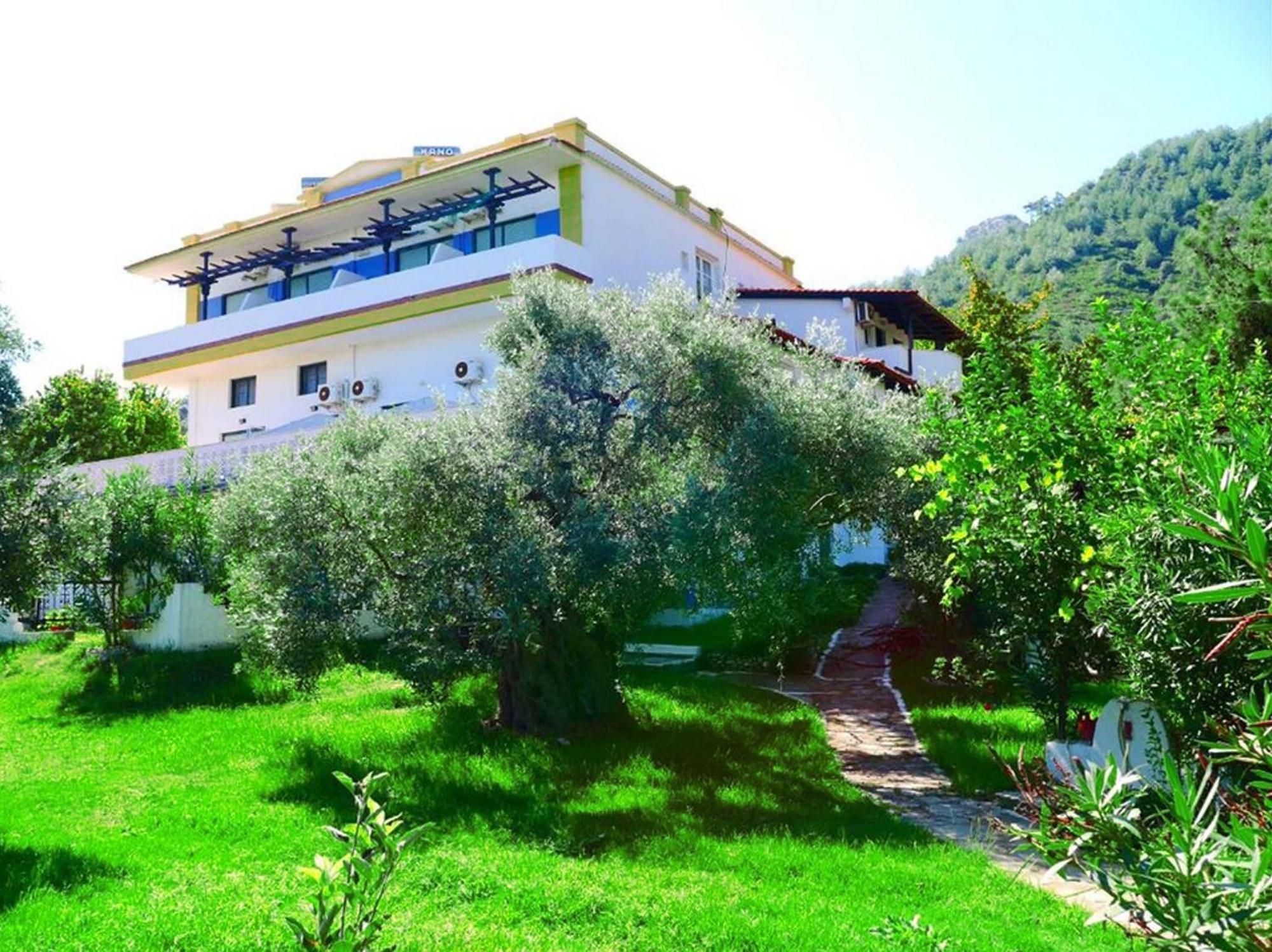 Blue Bay Beach Hotel Κοίνυρα Εξωτερικό φωτογραφία